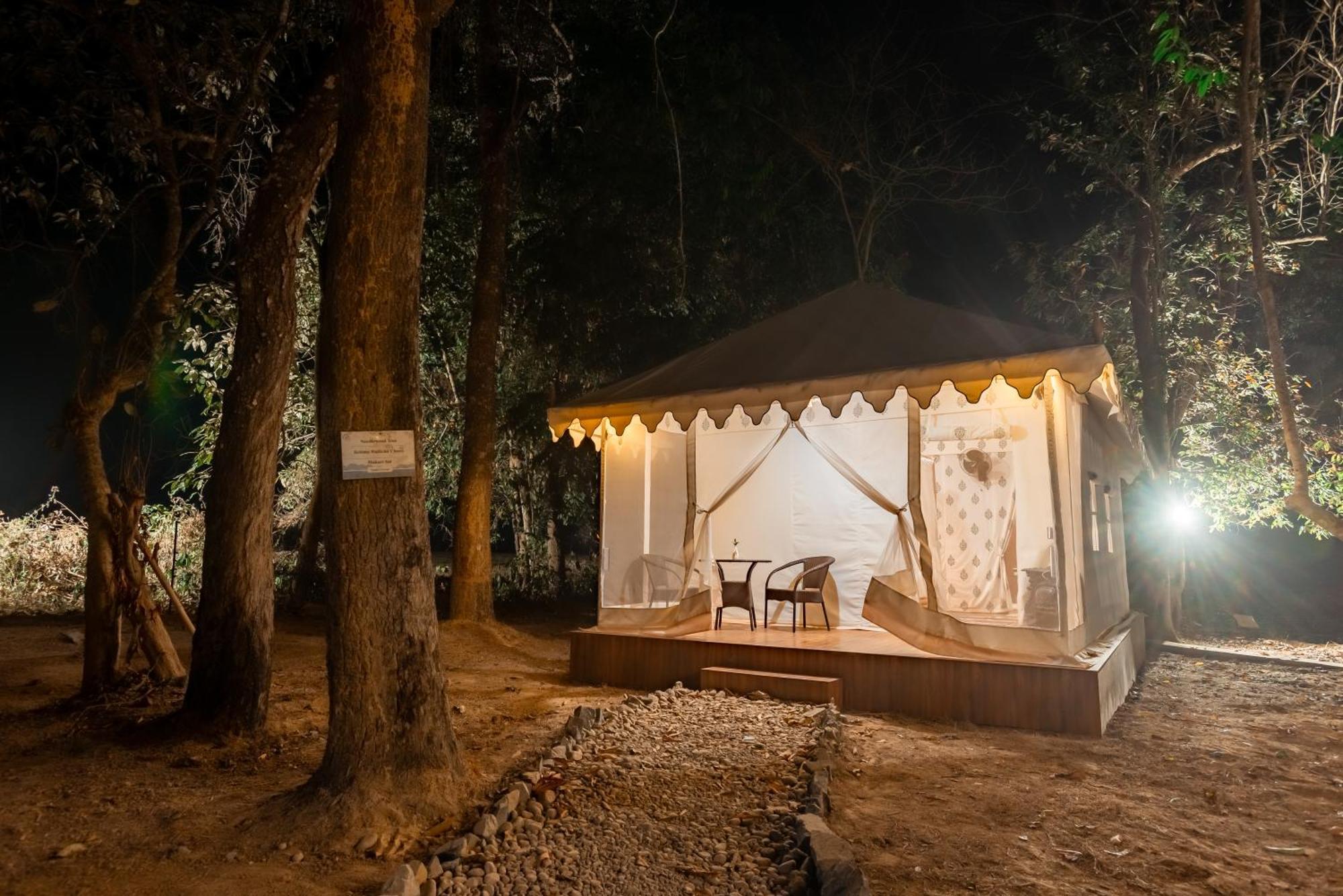 Vaani Greens Wildlife Resort, Kaziranga Kuthari Стая снимка